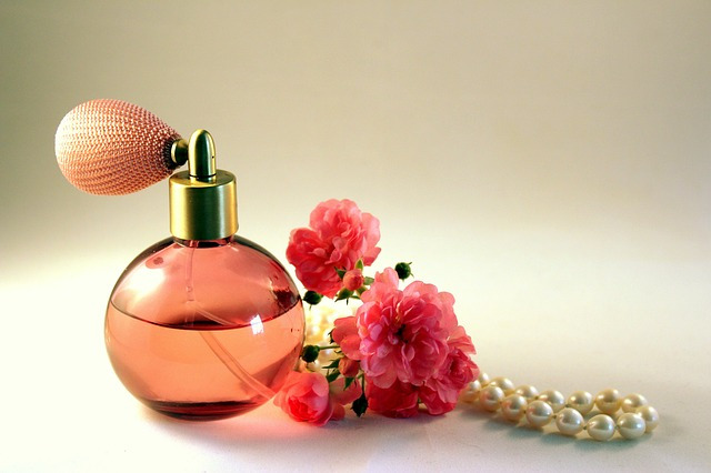 Jak dobrać perfumy na lato? Na co warto zwrócić uwagę? 